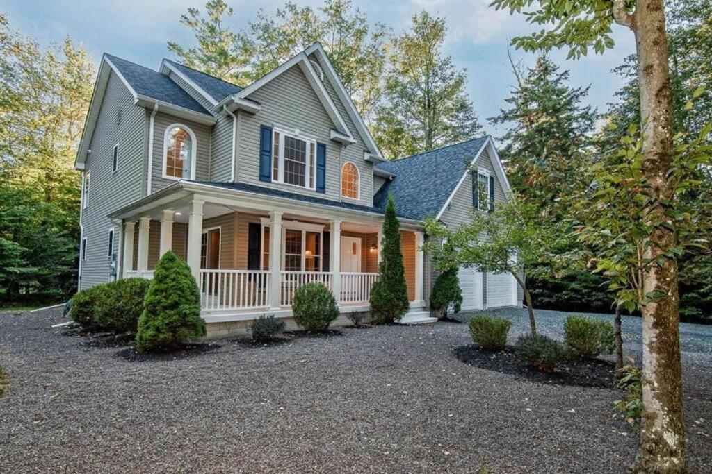 Luxury 4 Bedroom House In Pocono Mountains In Golf Course Near Lake Tobyhanna Exterior foto