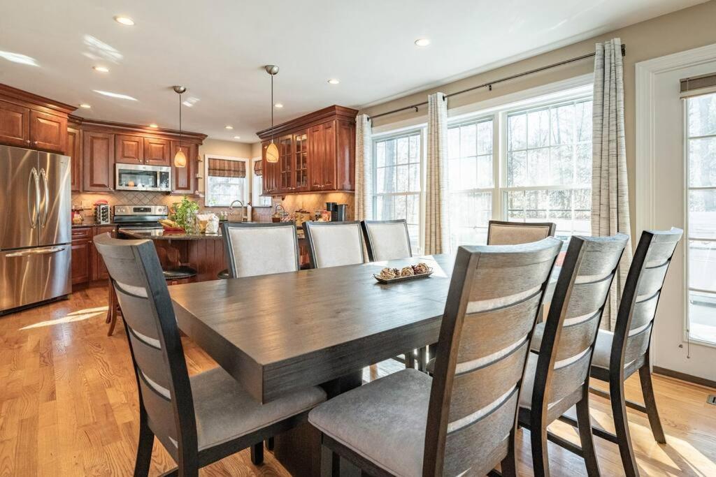 Luxury 4 Bedroom House In Pocono Mountains In Golf Course Near Lake Tobyhanna Exterior foto