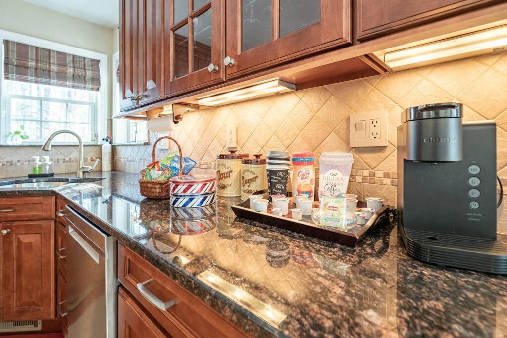 Luxury 4 Bedroom House In Pocono Mountains In Golf Course Near Lake Tobyhanna Exterior foto